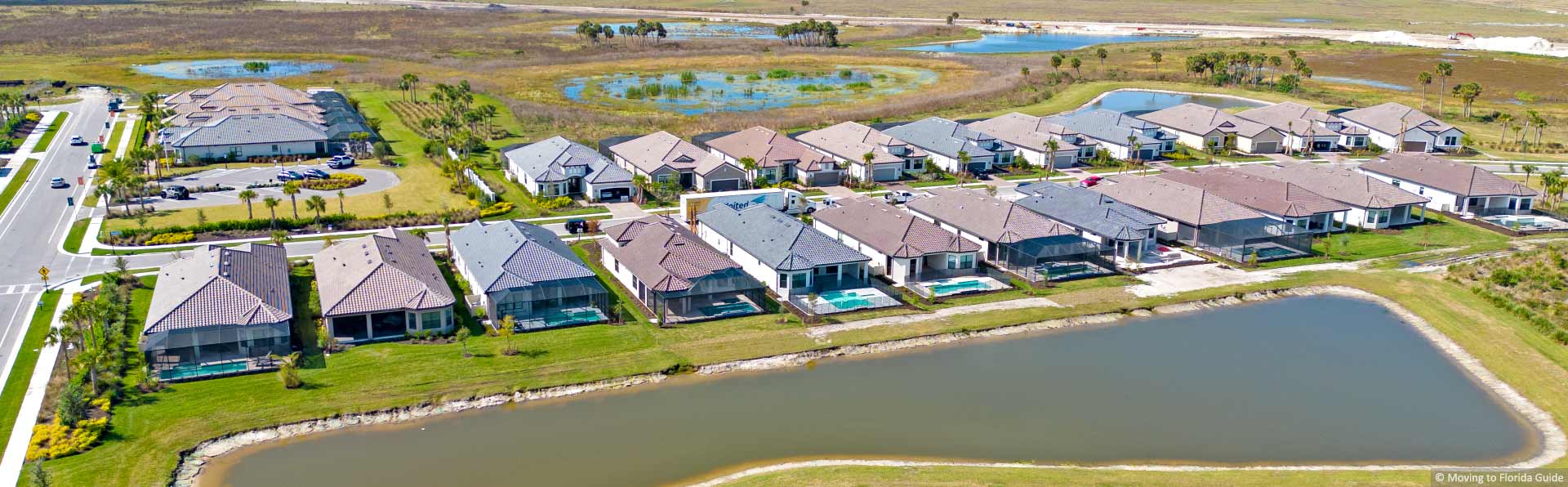 row of Florida homes with tile roofs