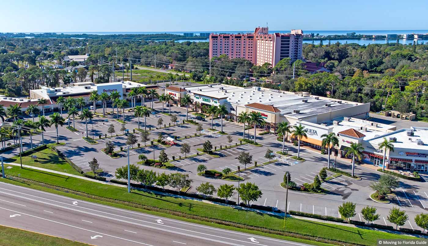 Pelican Plaza Shoppes on Palmer Ranch