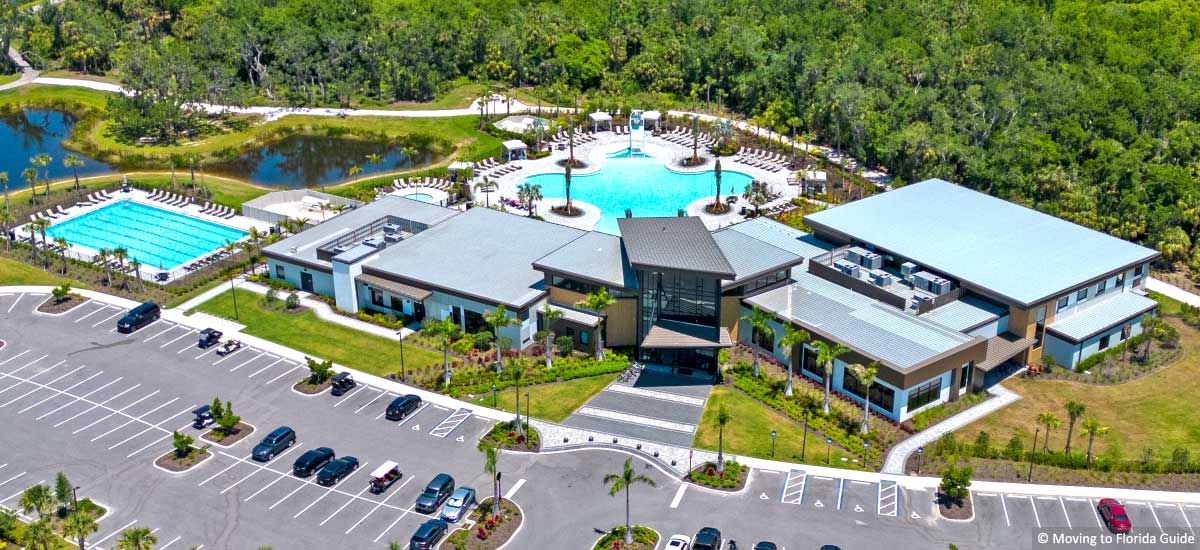 Florida community park with tennis courts and parking lot