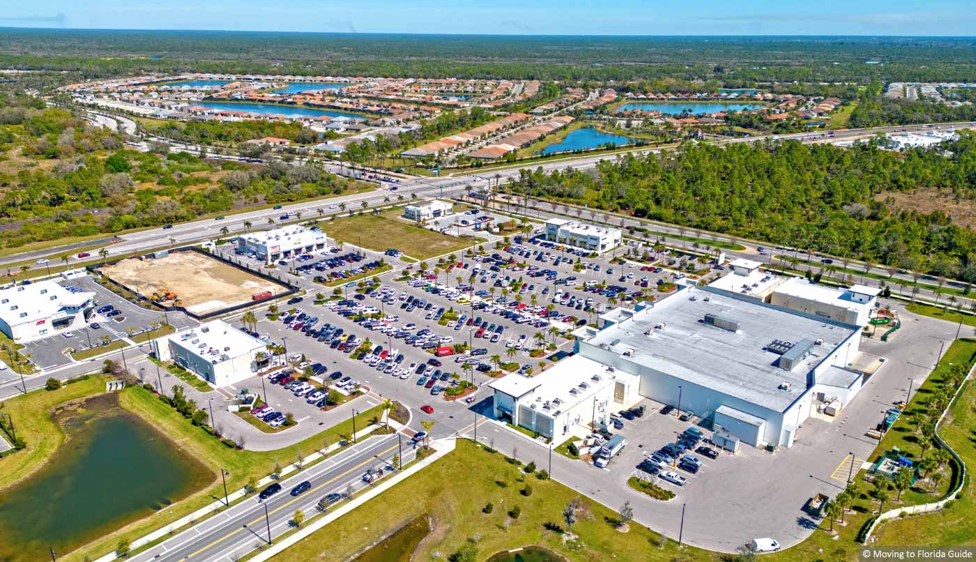 Entrance to Wellen Park Shoppes (US 41 & W Villages Pkwy)